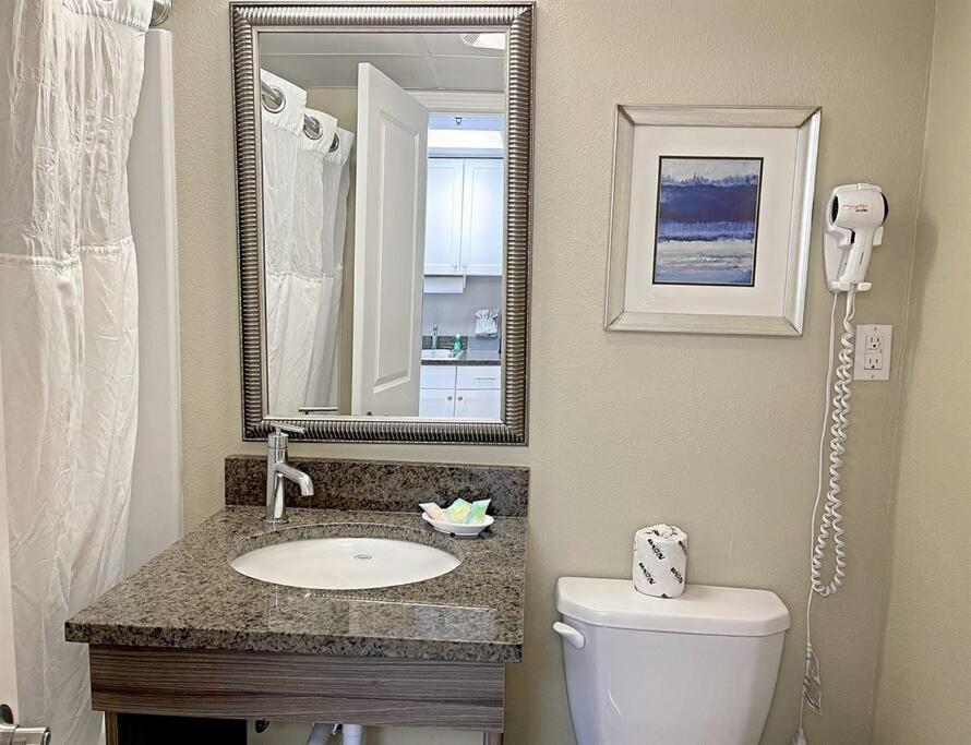 *See The Waves From Your Big Balcony*Great Pools, Hot Tubs*H34 شاطئ ميرتل المظهر الخارجي الصورة